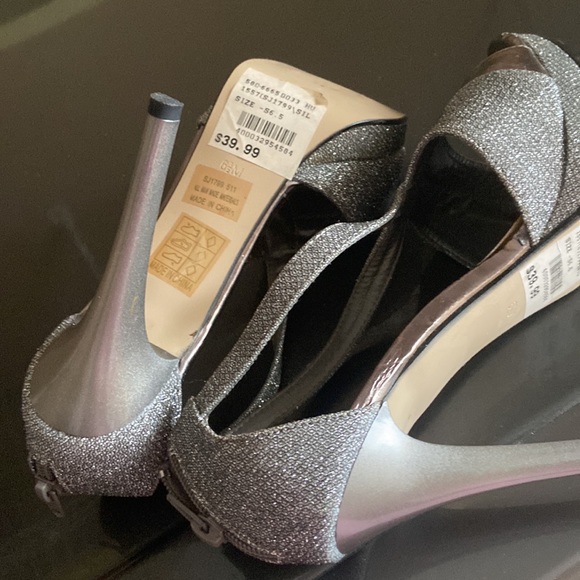 Fancy high heels silver Camille La Vie, size 6.5. - Picture 3 of 5